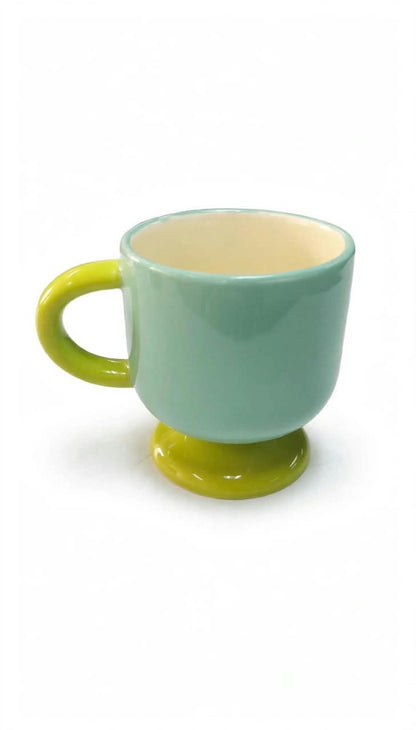 Retro Two-Tone Pedestal Mug